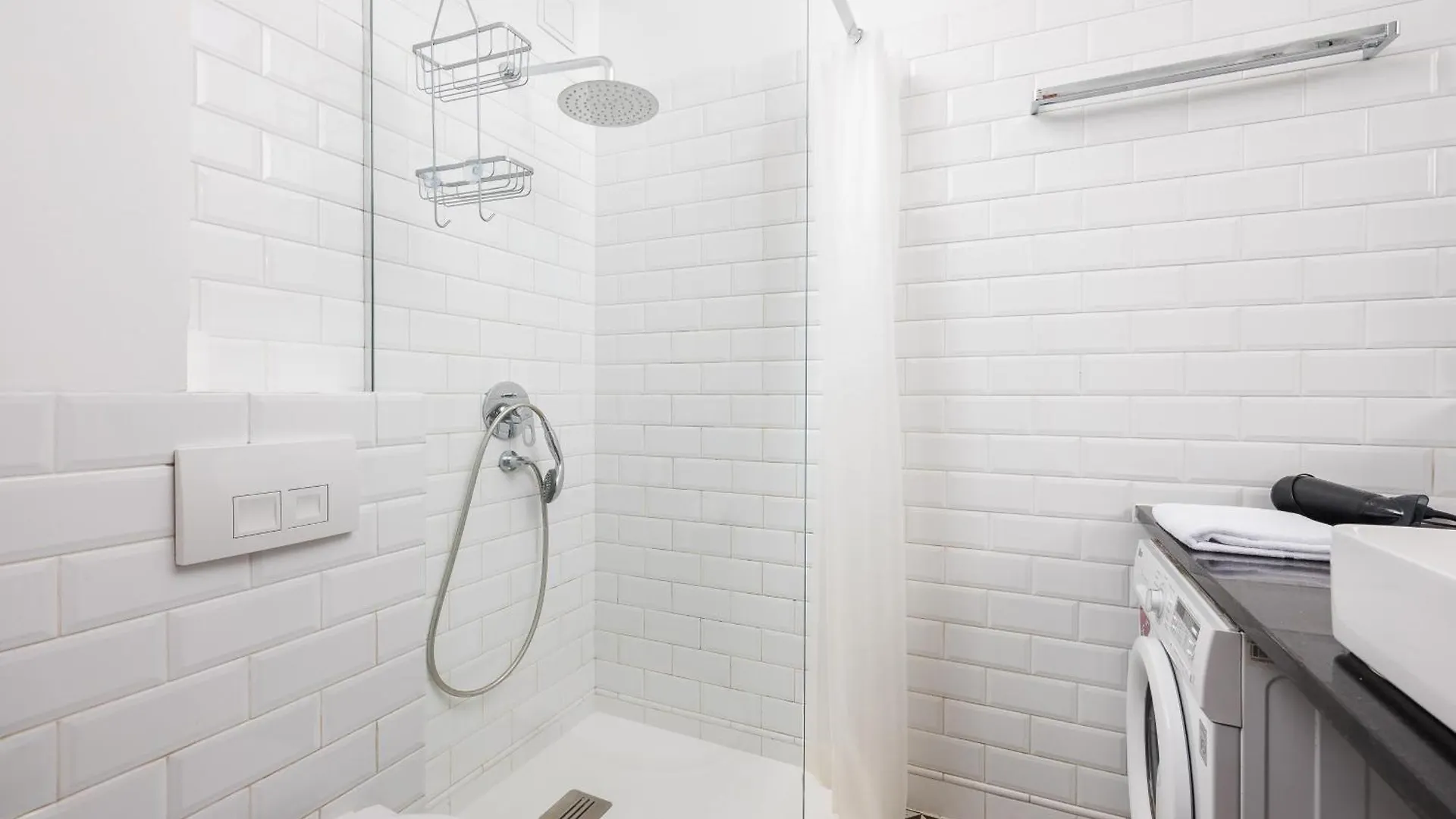 Emilii Plater City Center Apartment Warsaw Poland