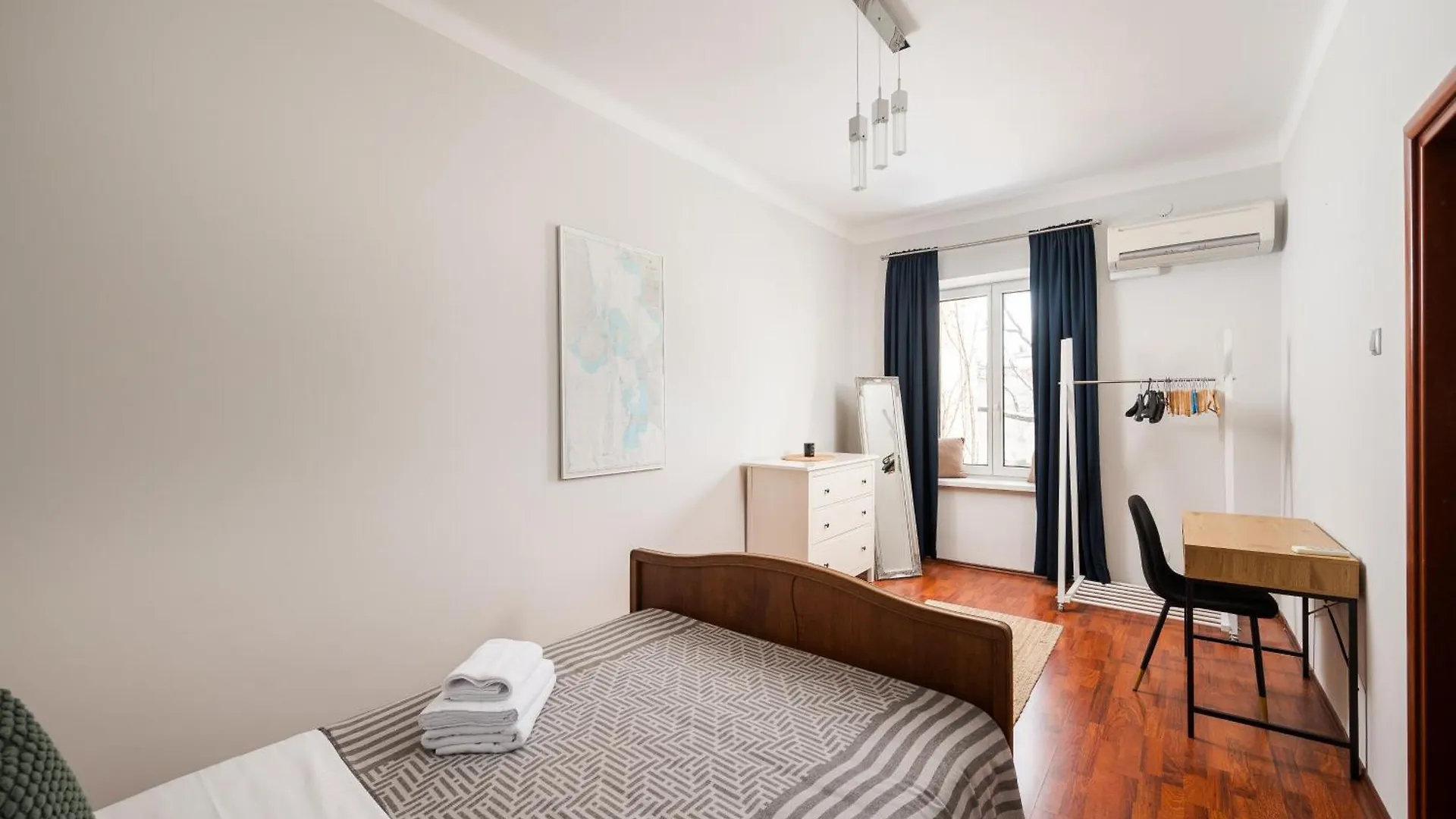 Emilii Plater City Center Apartment Warsaw Poland