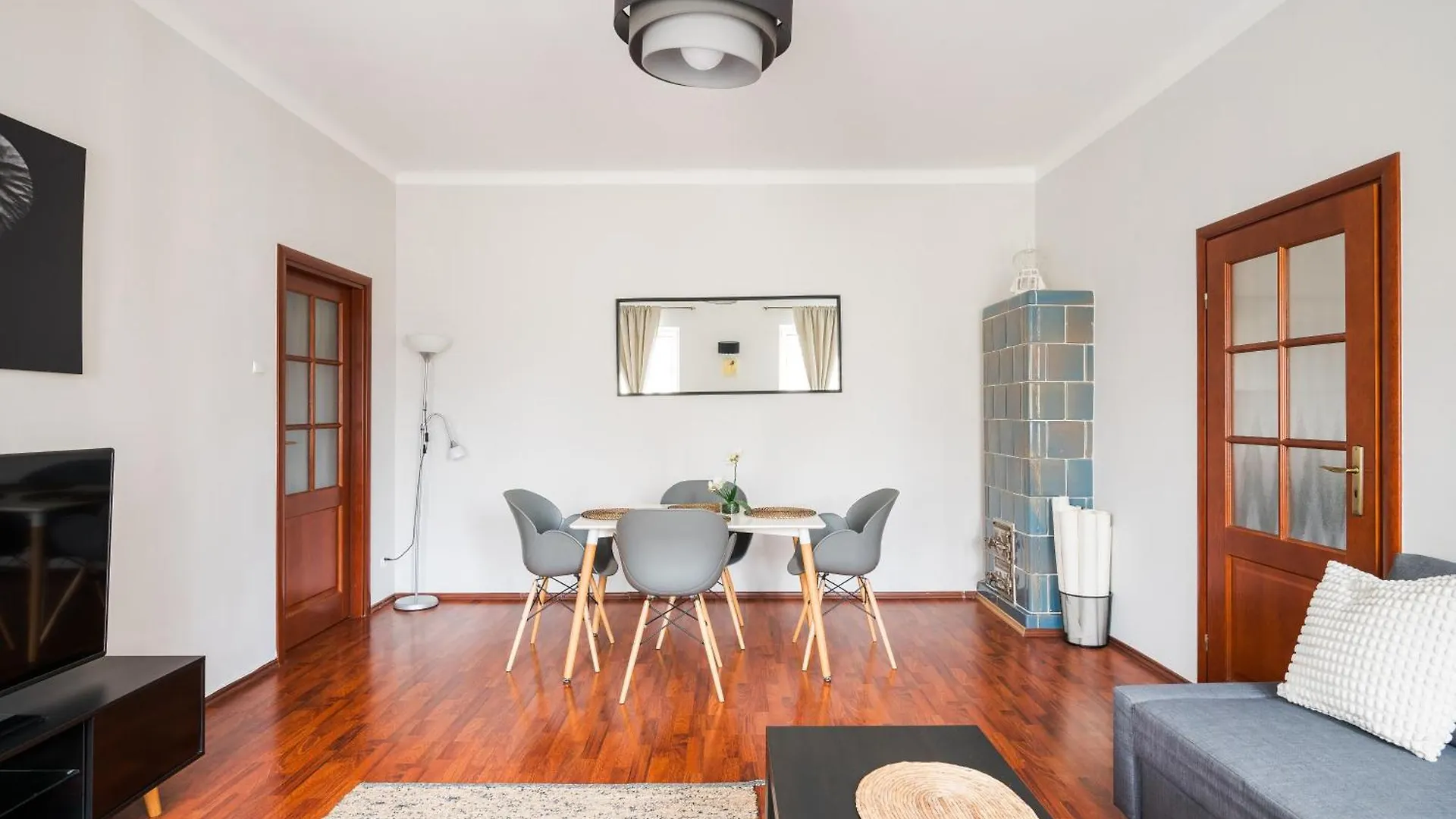 Emilii Plater City Center Apartment Warsaw